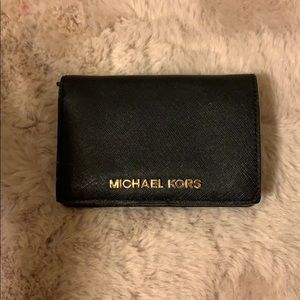 MK compact wallet